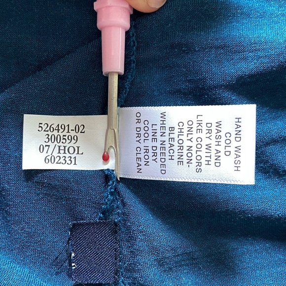 Banana Republic Women's Blue Green Silk V-Neck Ruched Short Sleeve Top Size L - Picture 8 of 9